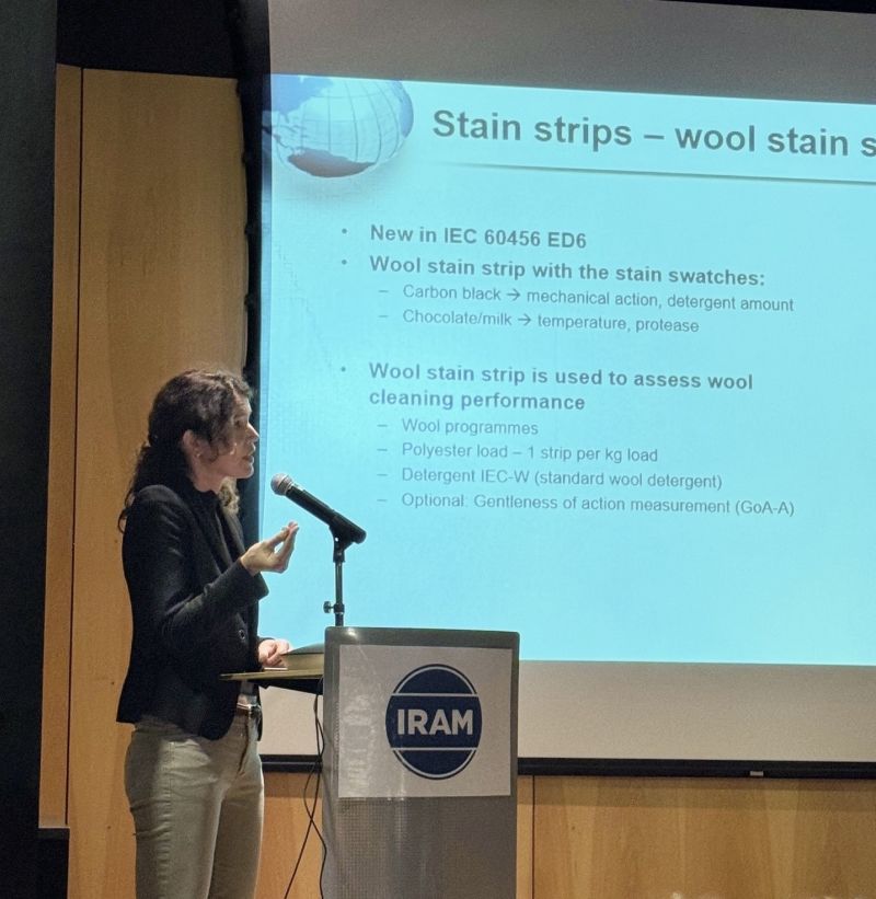 Innovations in performance testing for home laundry appliances: Swissatest presents new test materials on international stage Image